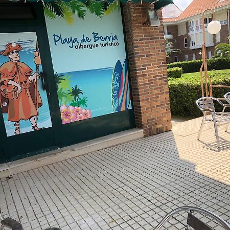 Albergue Turistico Playa De Berria Santoña Buitenkant foto