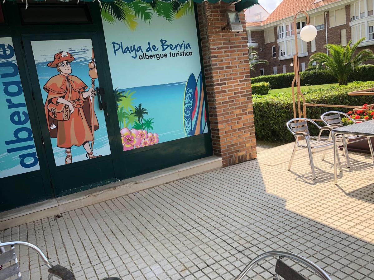Albergue Turistico Playa De Berria Santoña Buitenkant foto